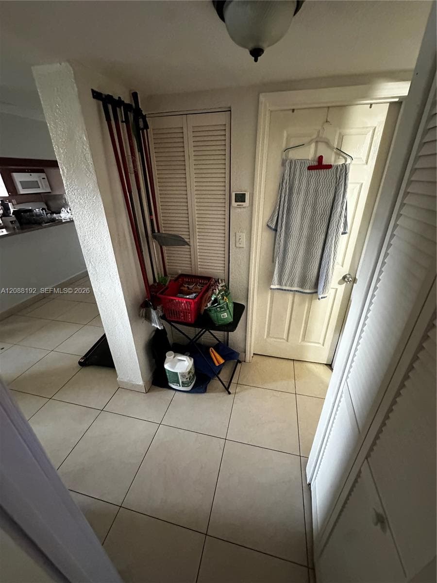 BELLA LUNA CONDO · #126 in Hialeah - Photo 14
