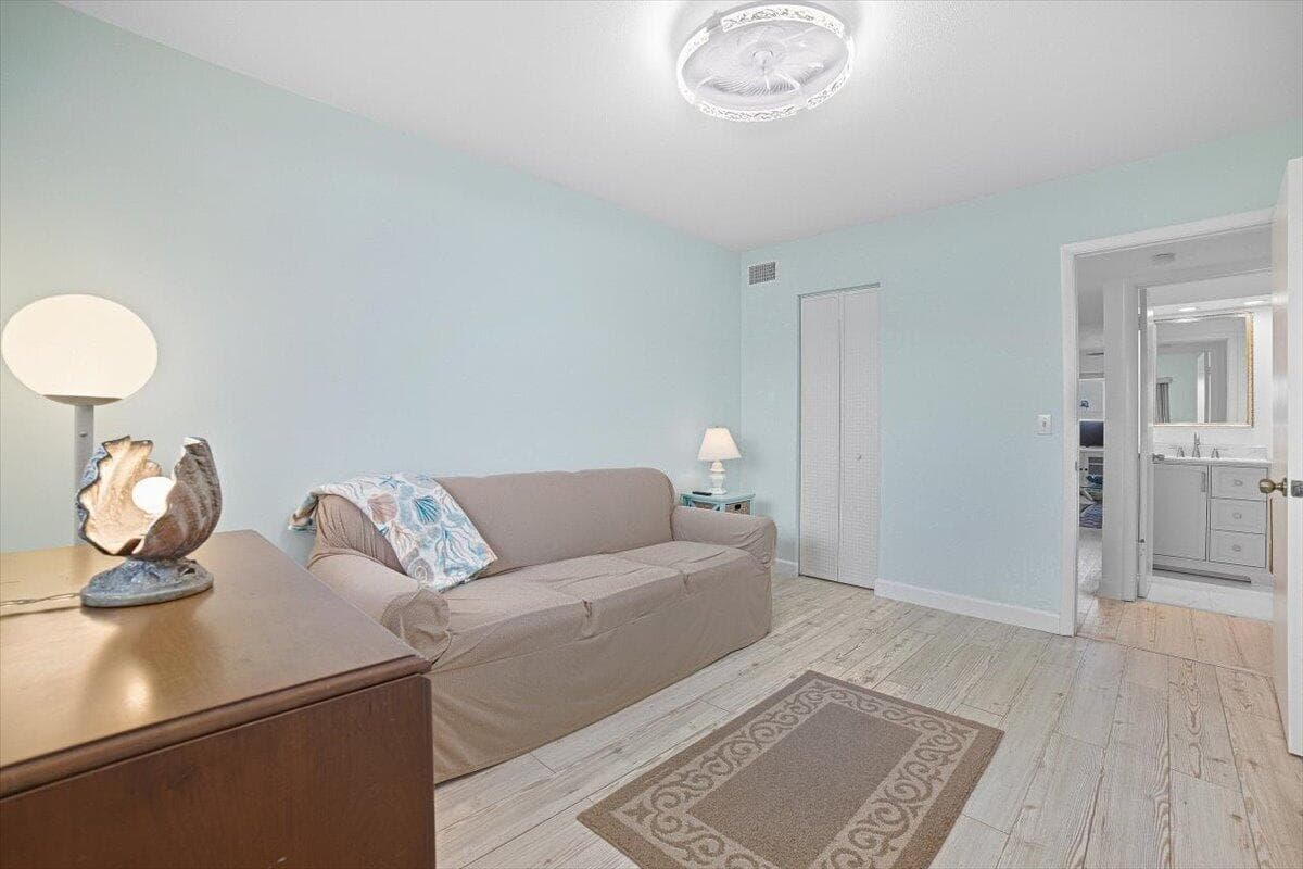 2nd Bedroom