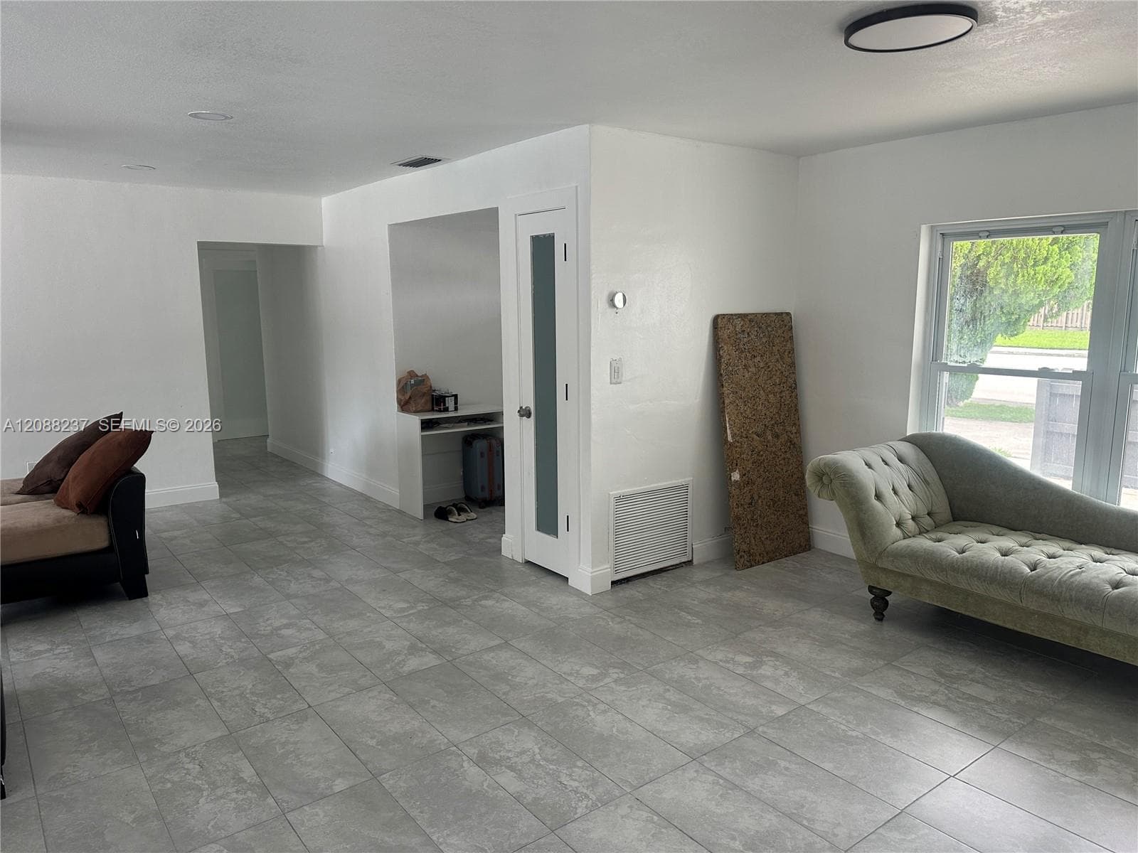 11611 SW 122nd Ave photo 9