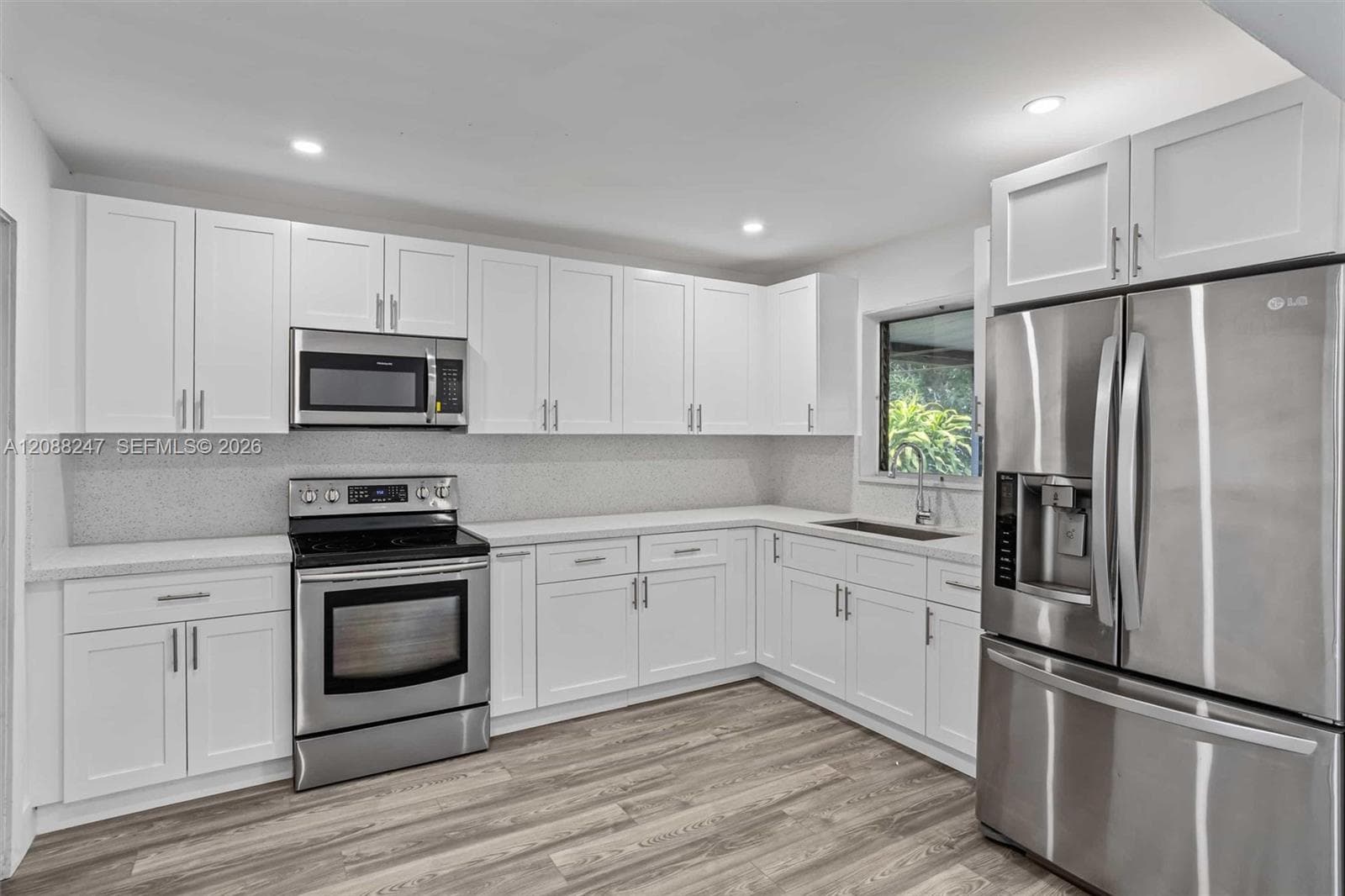 2517 Polk St photo 12
