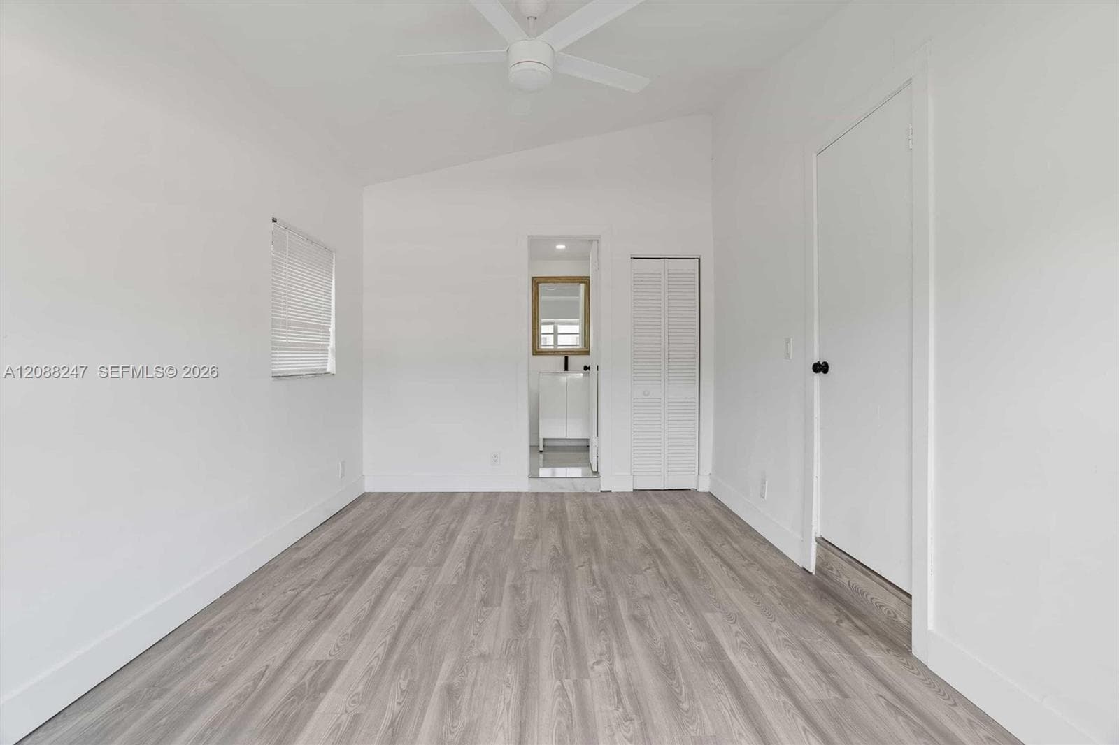 2517 Polk St photo 34