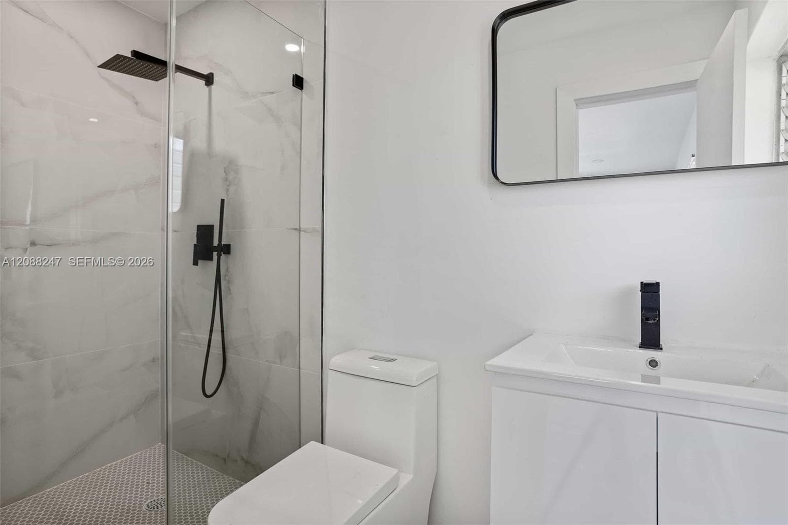 2517 Polk St photo 15