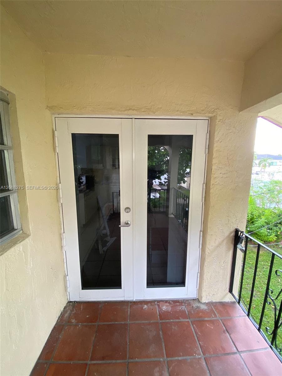 SUN-TAN VILLAGE SEC 2 · #0 in Hialeah - Photo 7