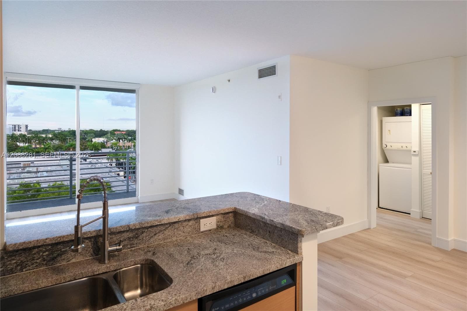 VENTURE AT AVENTURA WEST · #511 in Aventura - Photo 3