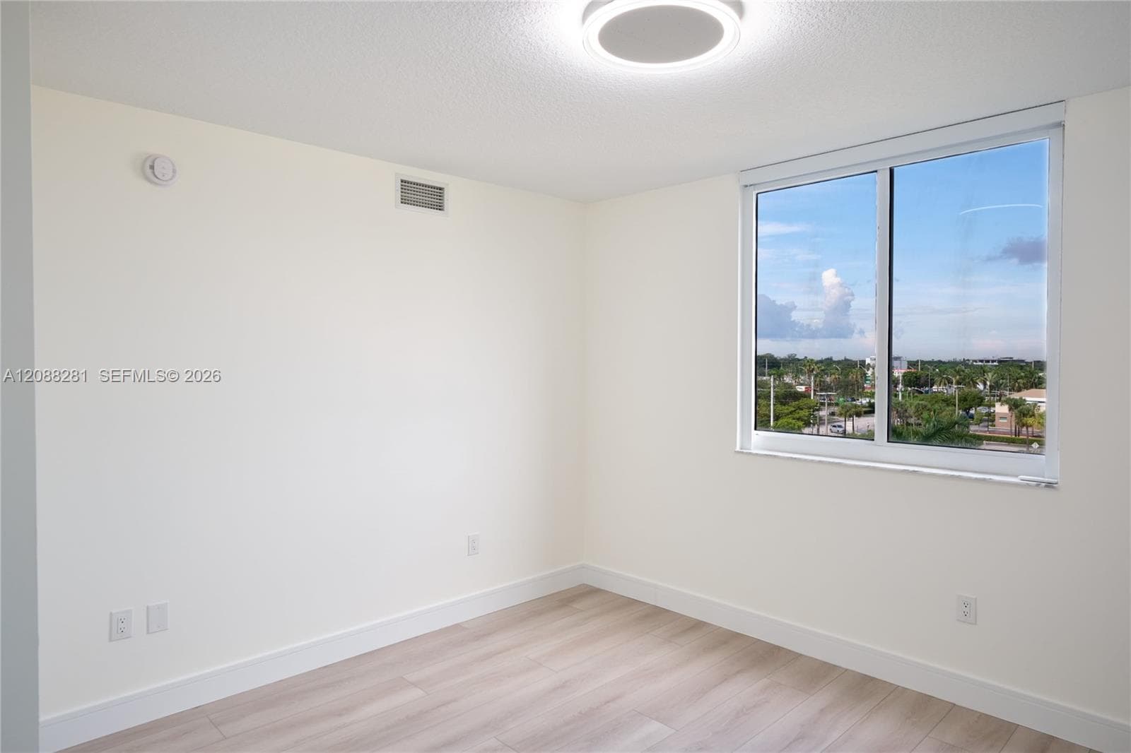 VENTURE AT AVENTURA WEST · #511 in Aventura - Photo 10