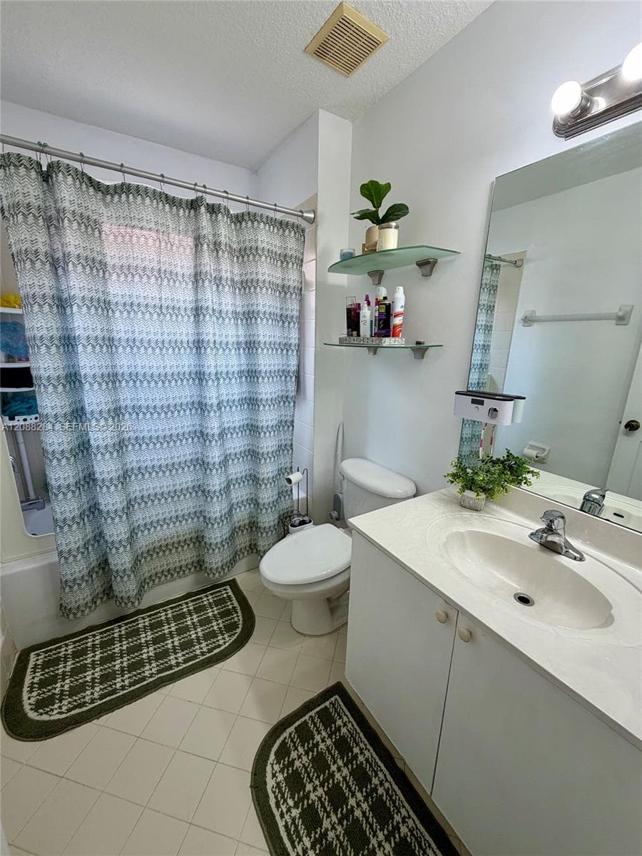 1735 NE 36th Ave #0 photo 17