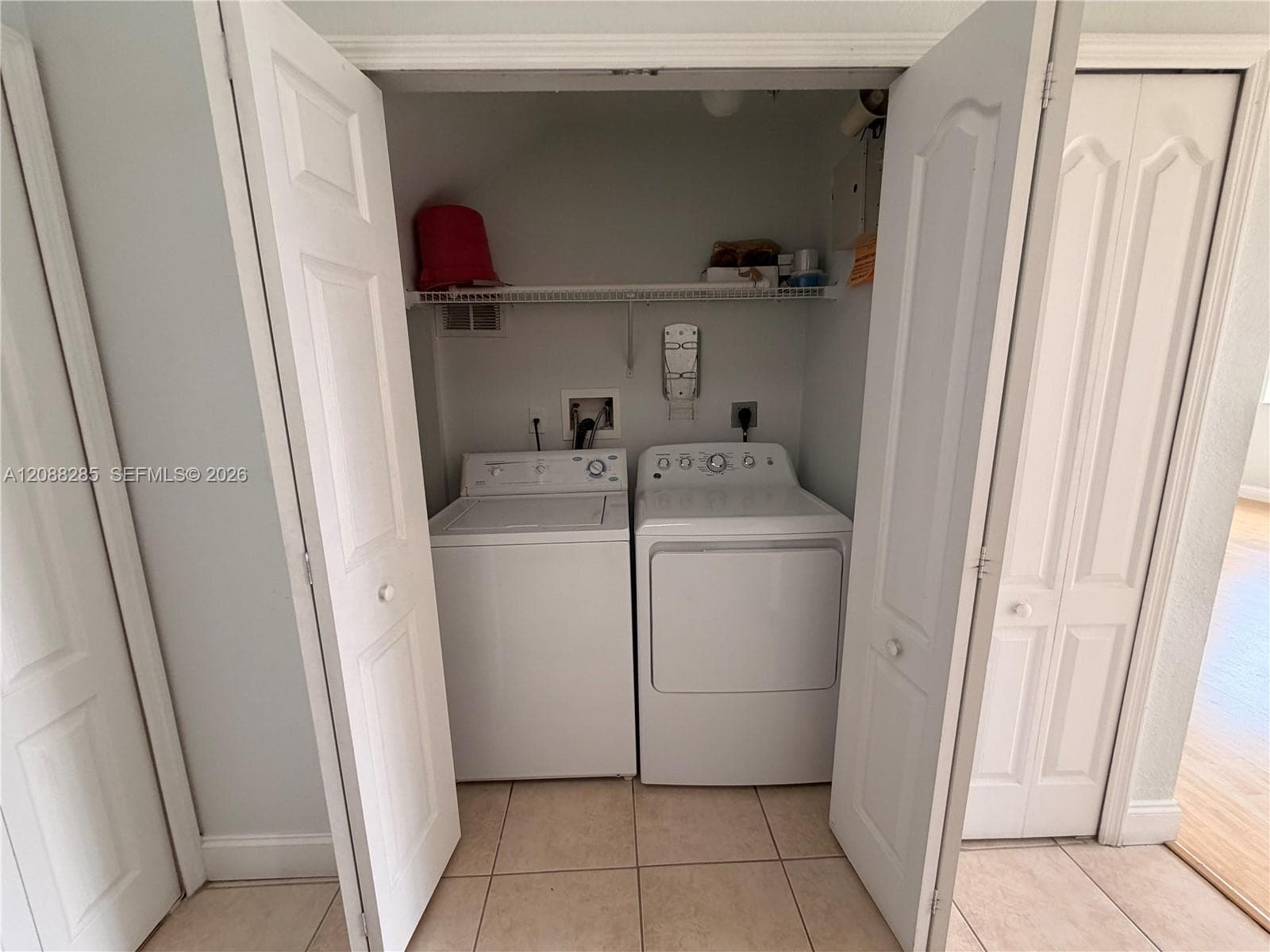 CENTURY PARK CONDO · #208 in Miami - Photo 7