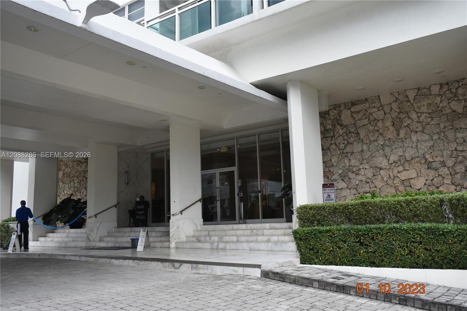 THE COLLINS CONDO · #524 in Miami Beach - Photo 2