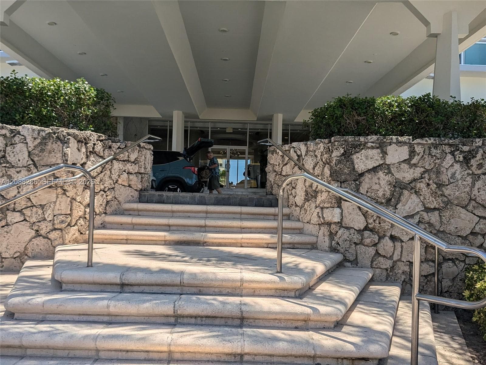 THE COLLINS CONDO · #524 in Miami Beach - Photo 3