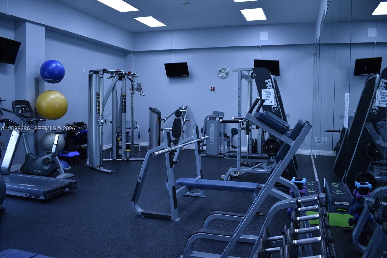 THE COLLINS CONDO · #524 in Miami Beach - Photo 37