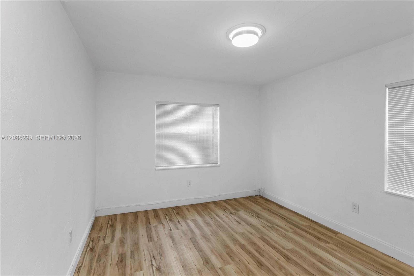 SILVER BLUFF EST SEC C · #2530 in Miami - Photo 8