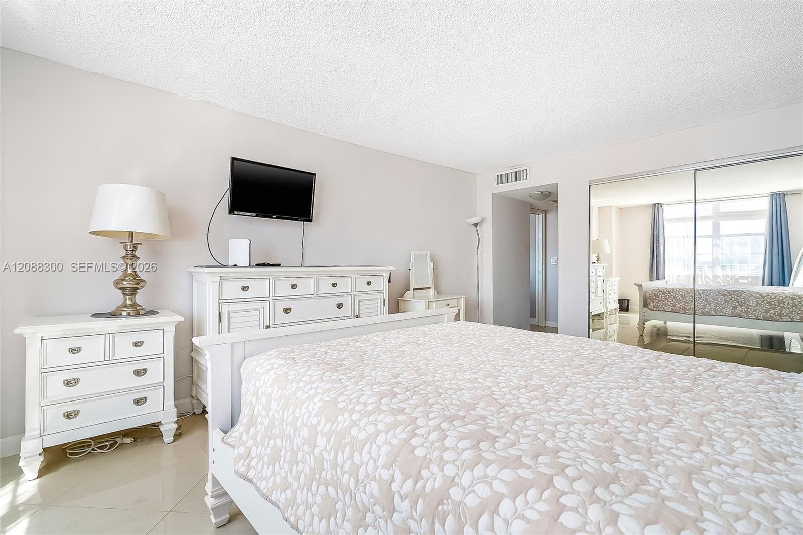 WINSTON TOWERS 100 CONDO · #801 in Sunny Isles Beach - Photo 28