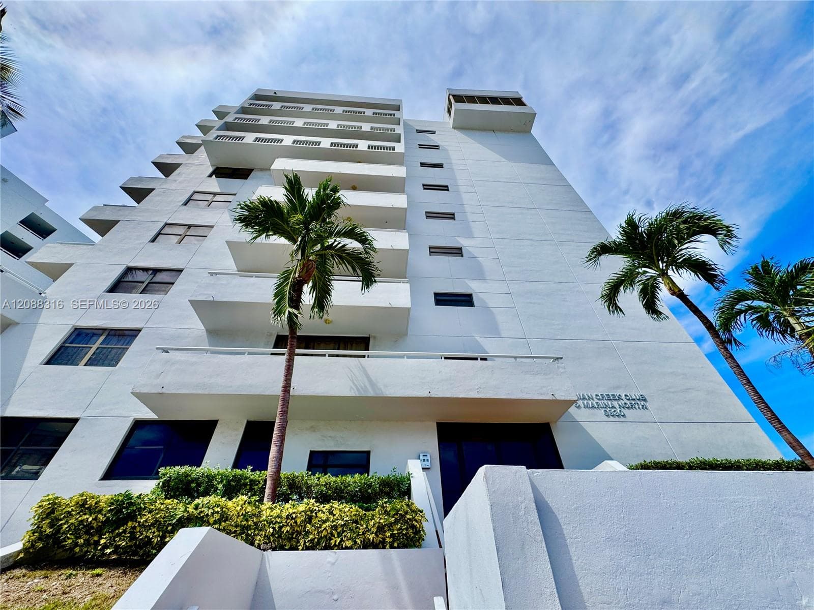 Stunning intracoastal views