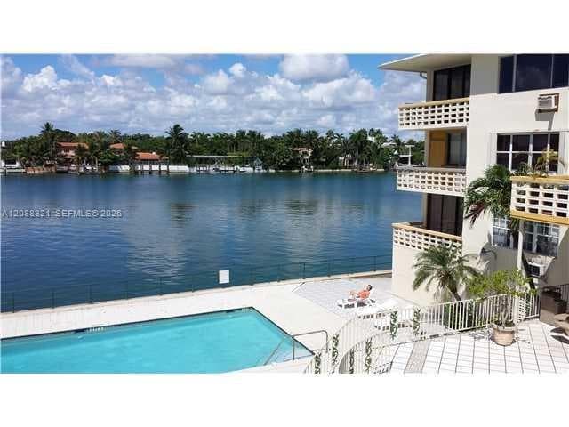 AMD PL OF 2ND OCEAN FRONT · #239 in Miami Beach - Photo 16