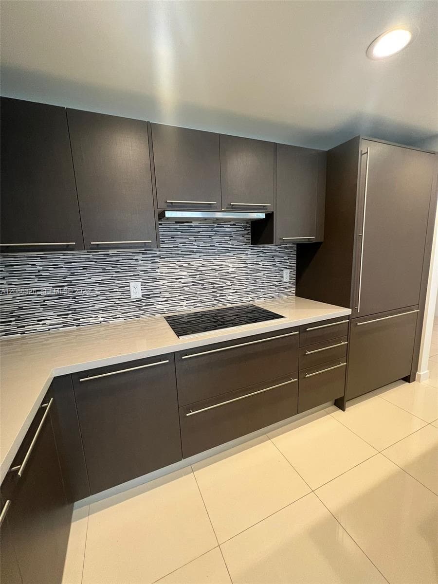 GRAND BAY COMMONS SOUTH · #207 in Doral - Photo 17