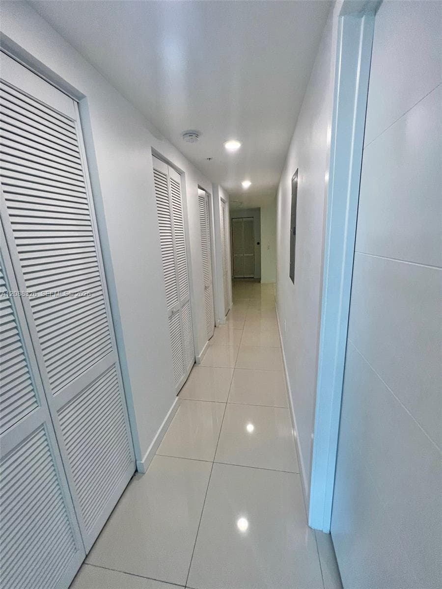 GRAND BAY COMMONS SOUTH · #207 in Doral - Photo 9