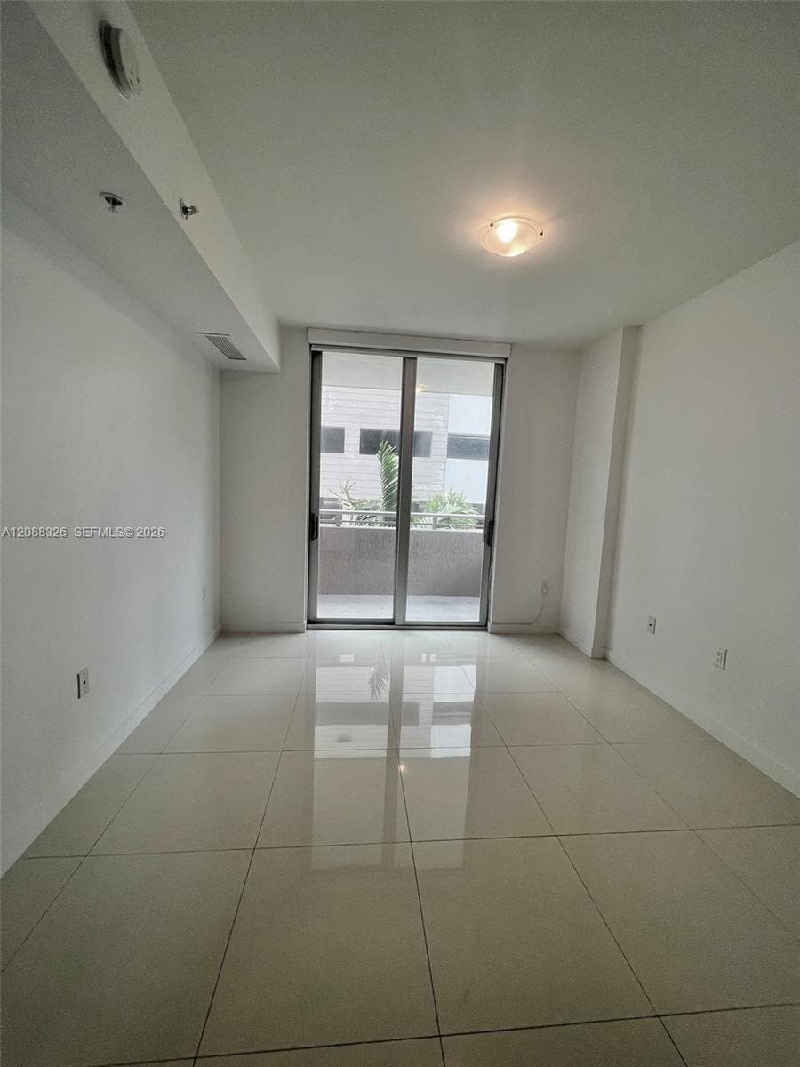 GRAND BAY COMMONS SOUTH · #207 in Doral - Photo 15
