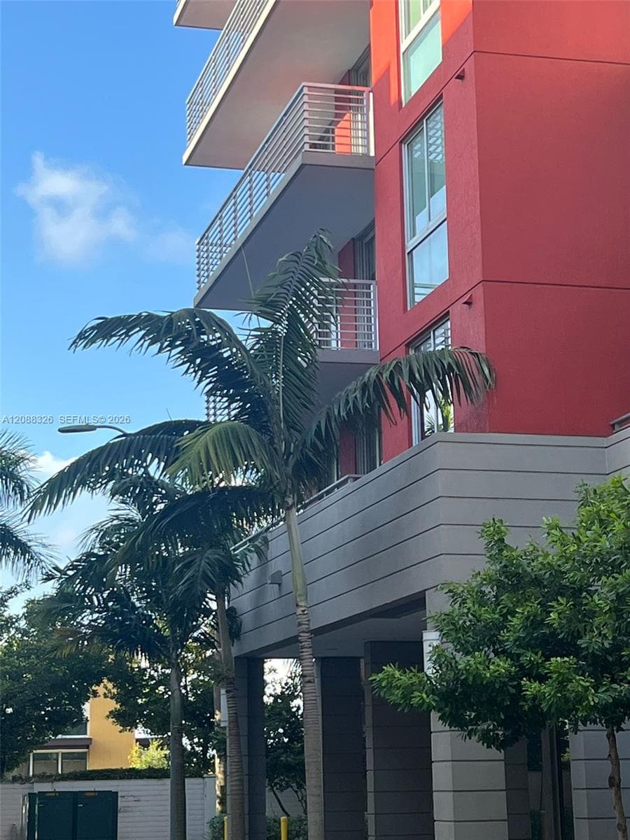 GRAND BAY COMMONS SOUTH · #207 in Doral - Photo 4