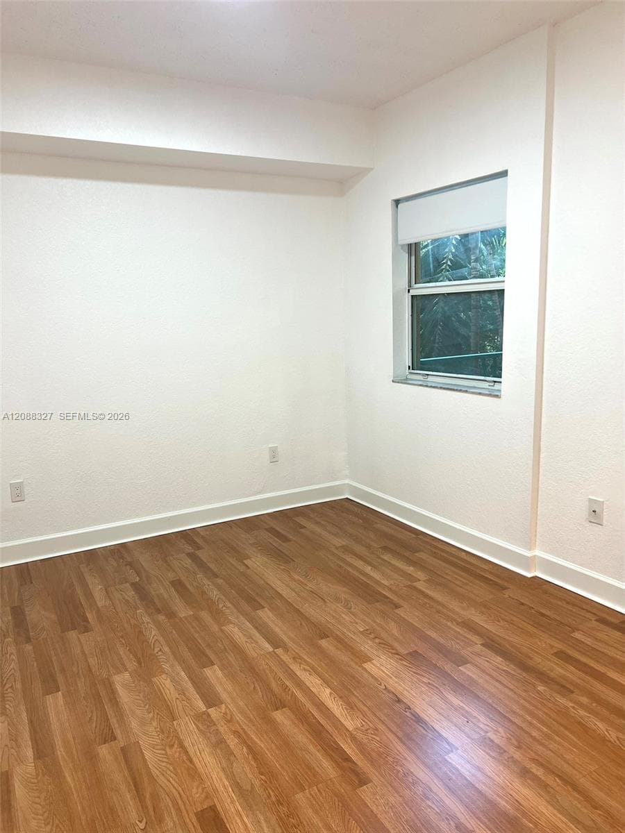 VALENCIA CONDO · #346 in South Miami - Photo 12