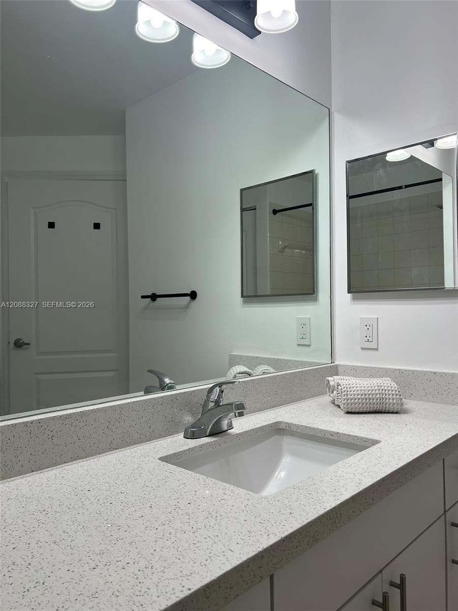 VALENCIA CONDO · #346 in South Miami - Photo 18