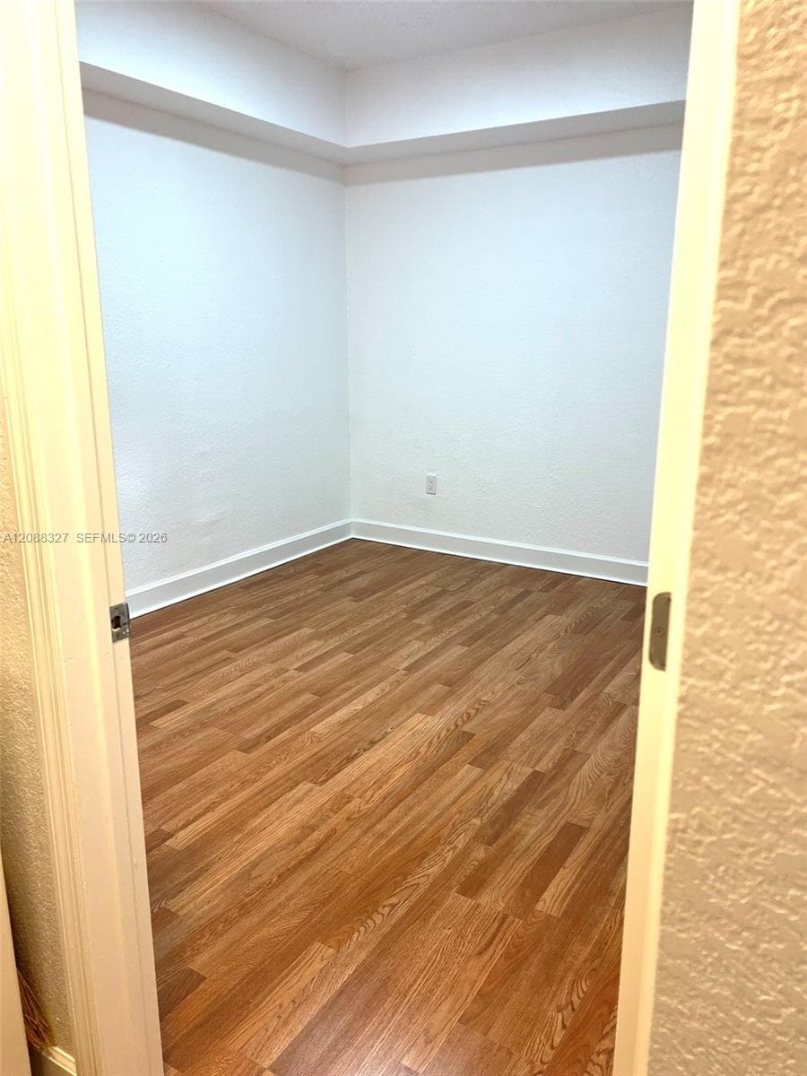 VALENCIA CONDO · #346 in South Miami - Photo 11