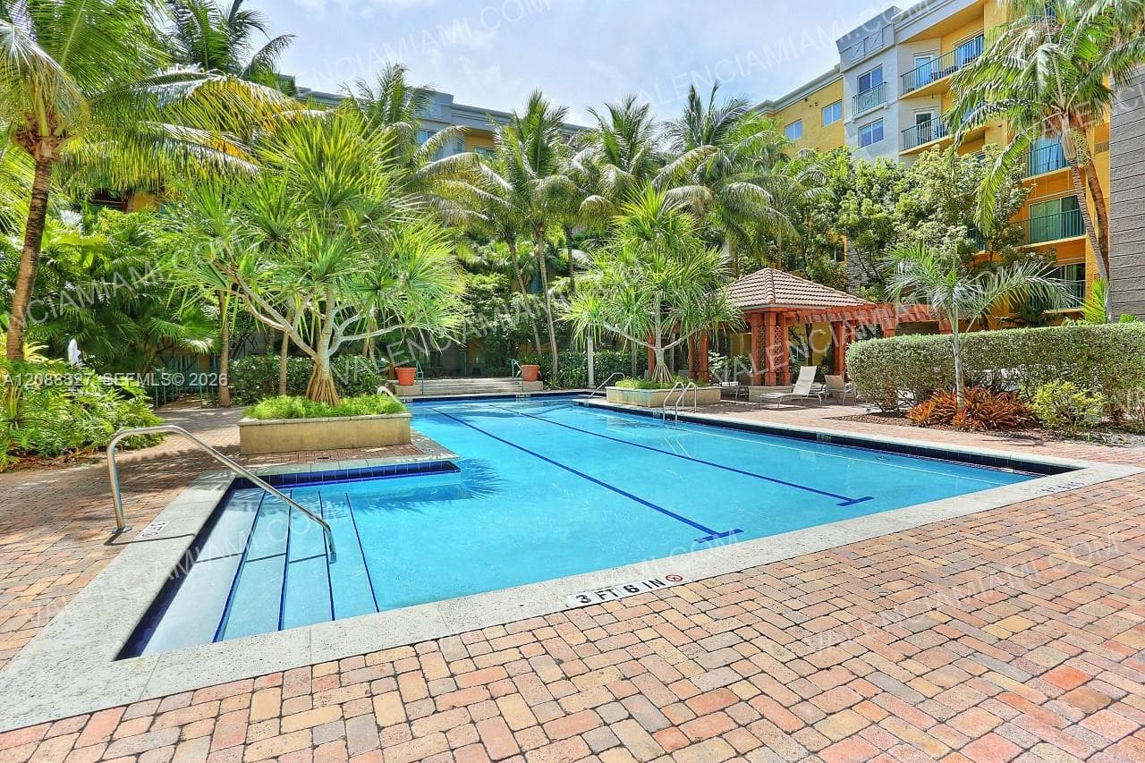 VALENCIA CONDO · #346 in South Miami - Photo 29