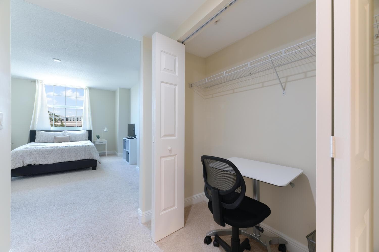 610 Clematis St Apt 406 West-large-013-0
