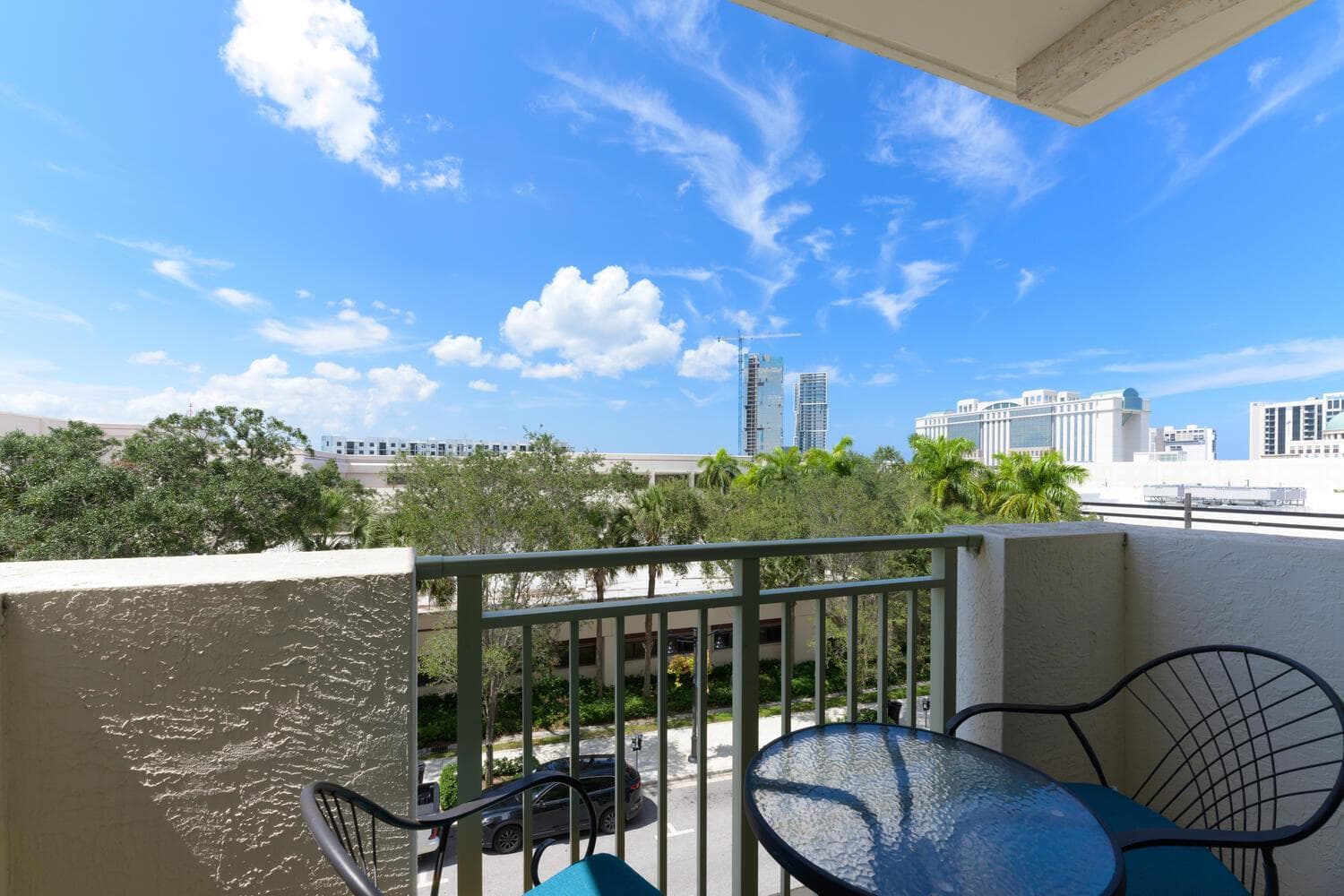 610 Clematis St Apt 406 West-large-005-0