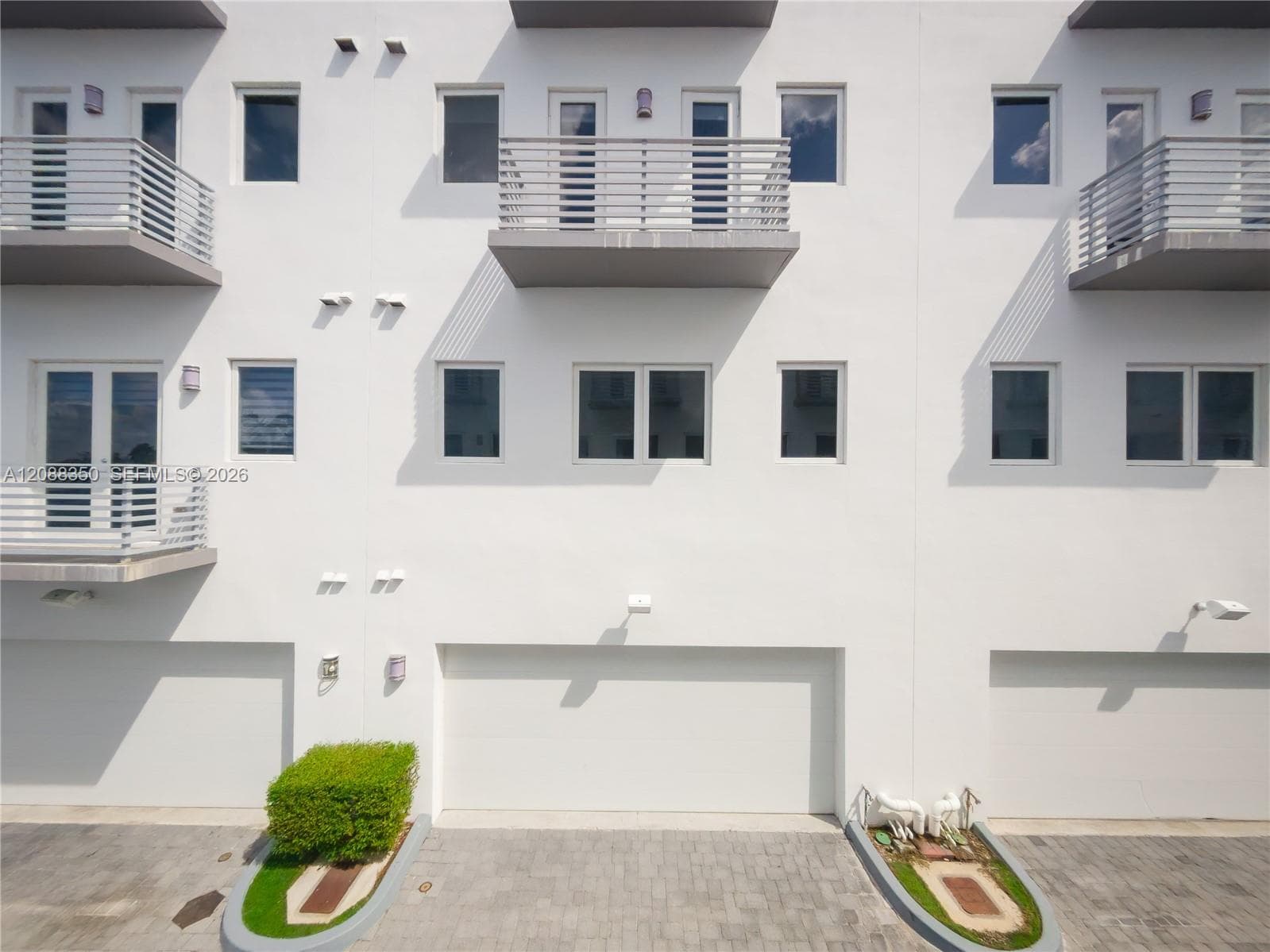 CONTEMPO TOWNHOMES · #9165 in Doral - Photo 56