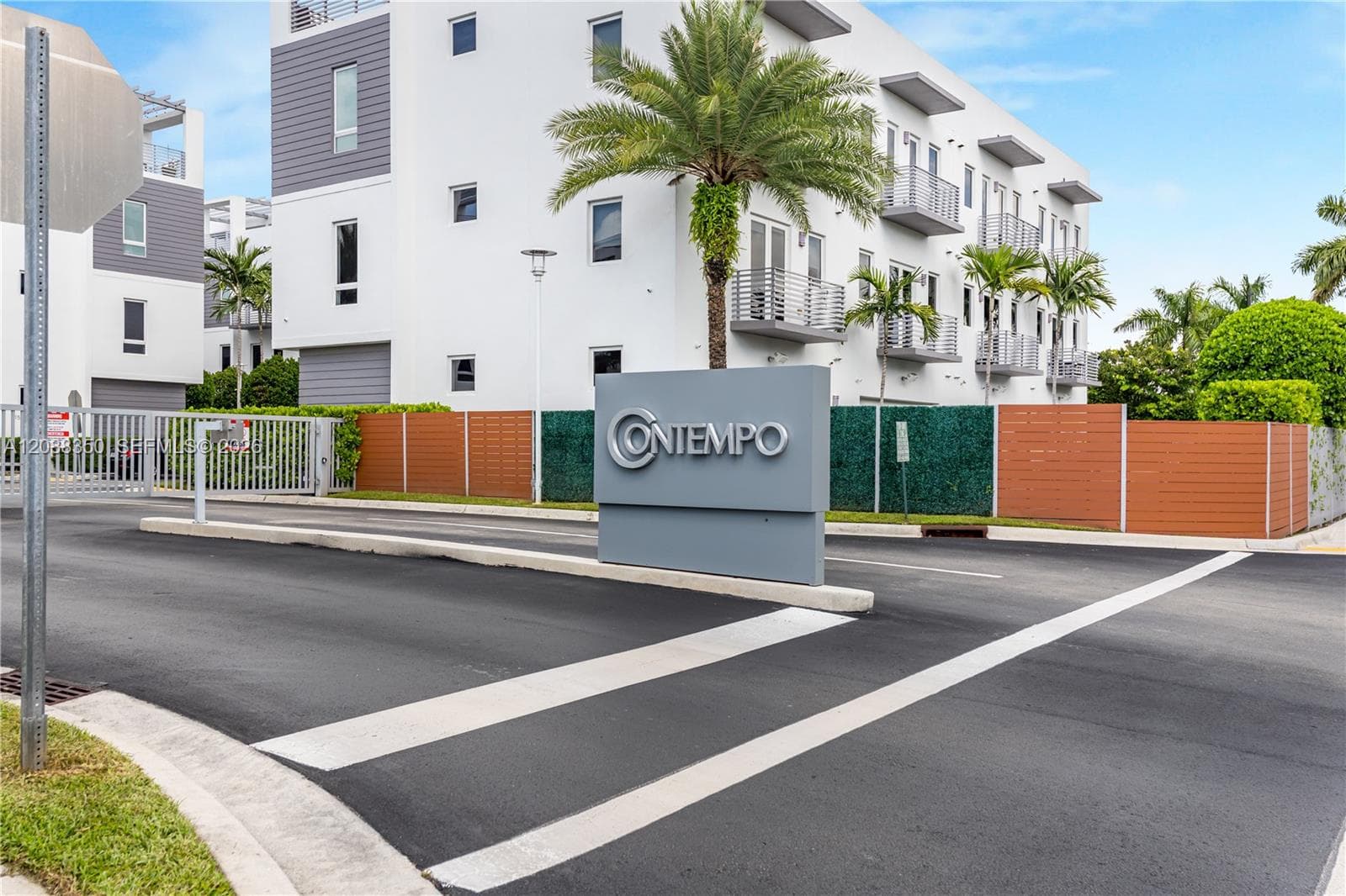 CONTEMPO TOWNHOMES · #9165 in Doral - Photo 10