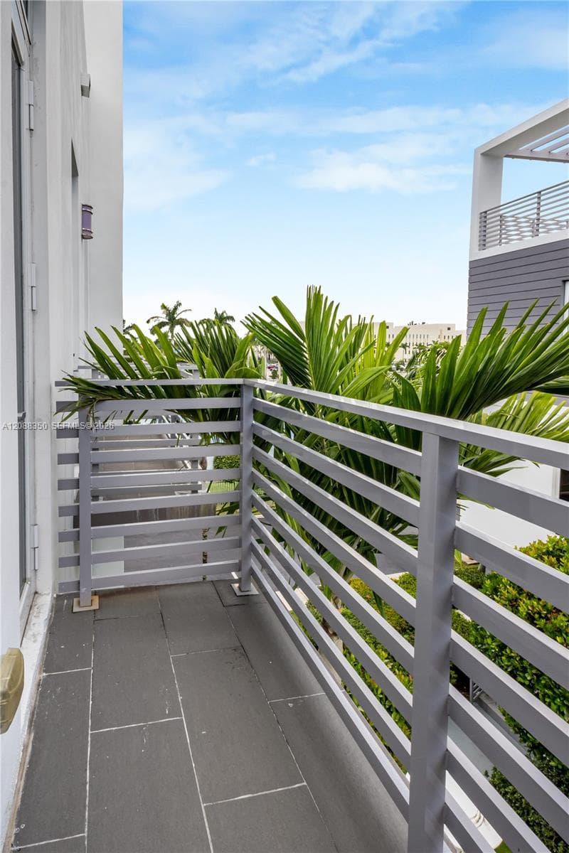CONTEMPO TOWNHOMES · #9165 in Doral - Photo 54