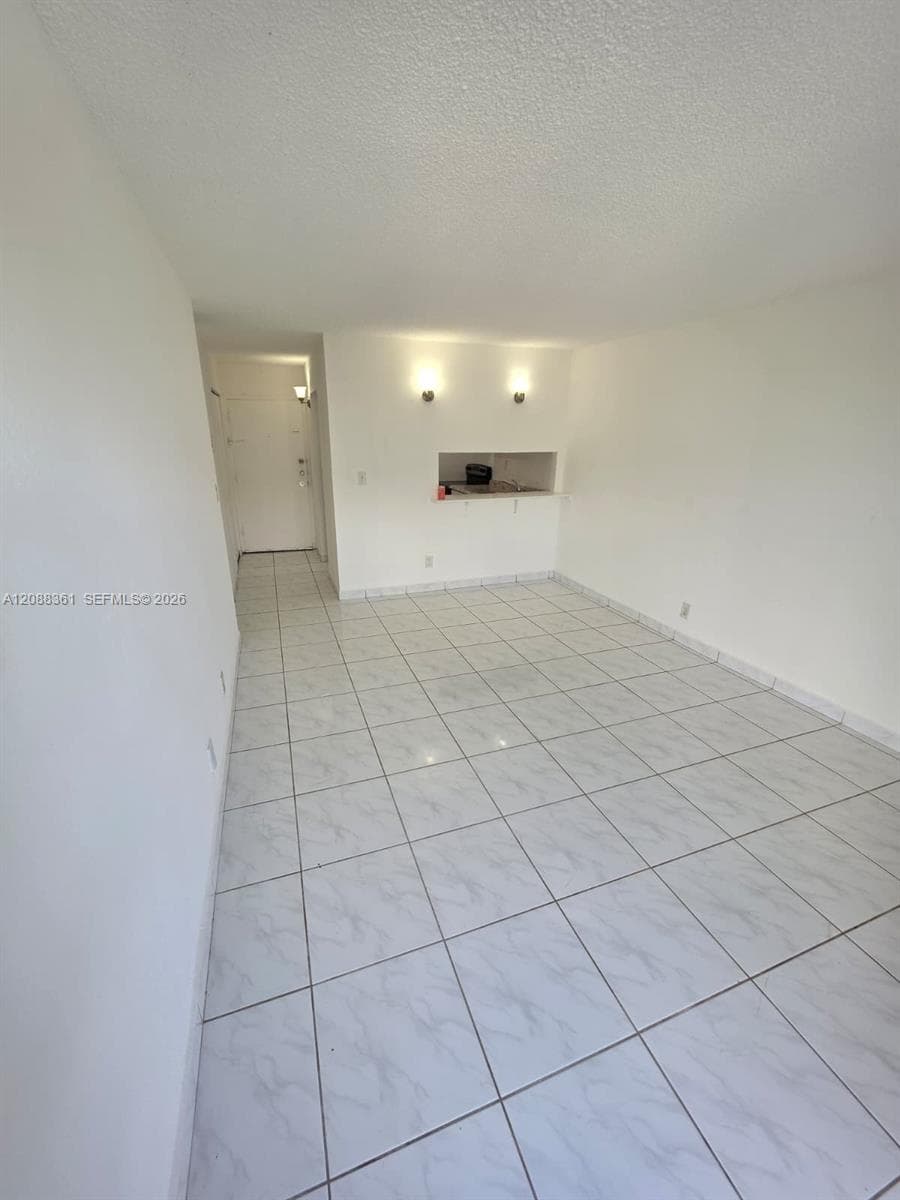 YOLANDA VILLAS CONDO · #605E in Miami - Photo 16