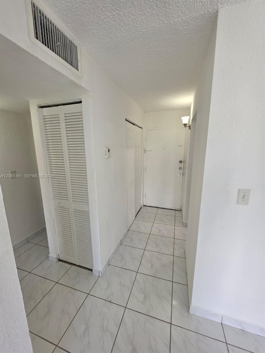 YOLANDA VILLAS CONDO · #605E in Miami - Photo 9