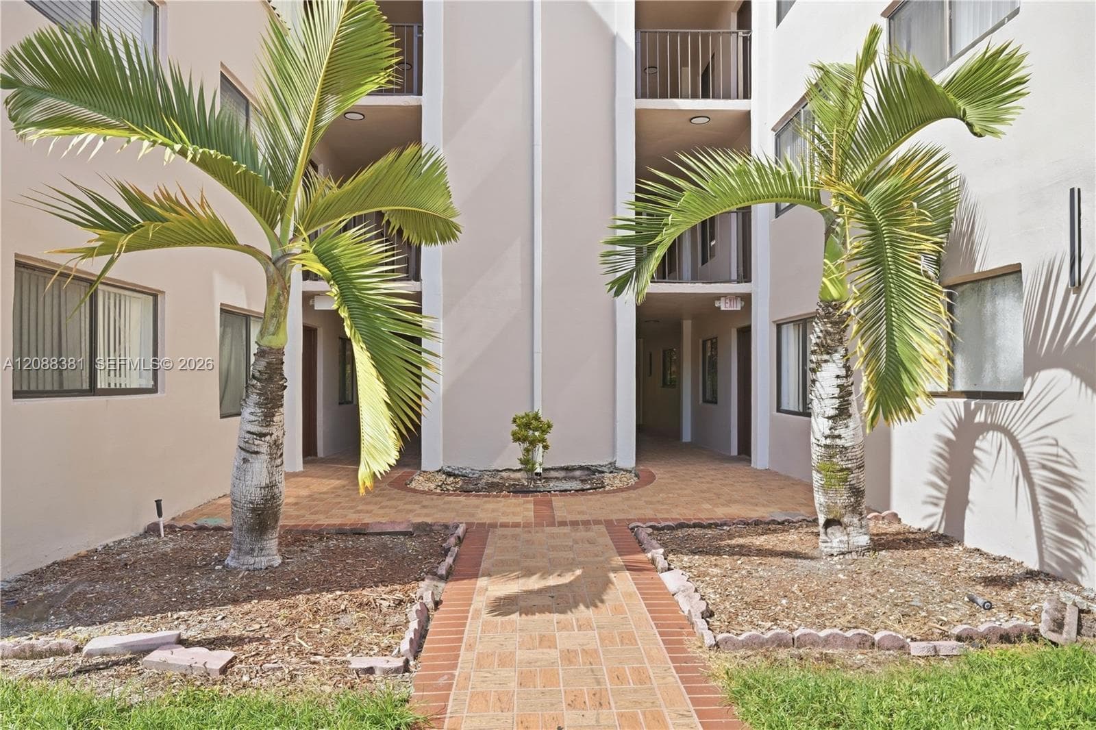 Horizons  West Condo #2 · #407 in Miami - Photo 3