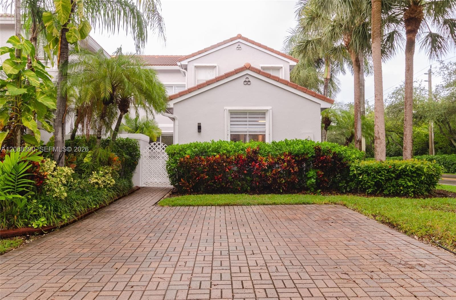 1115 Cherrypalm photo 1