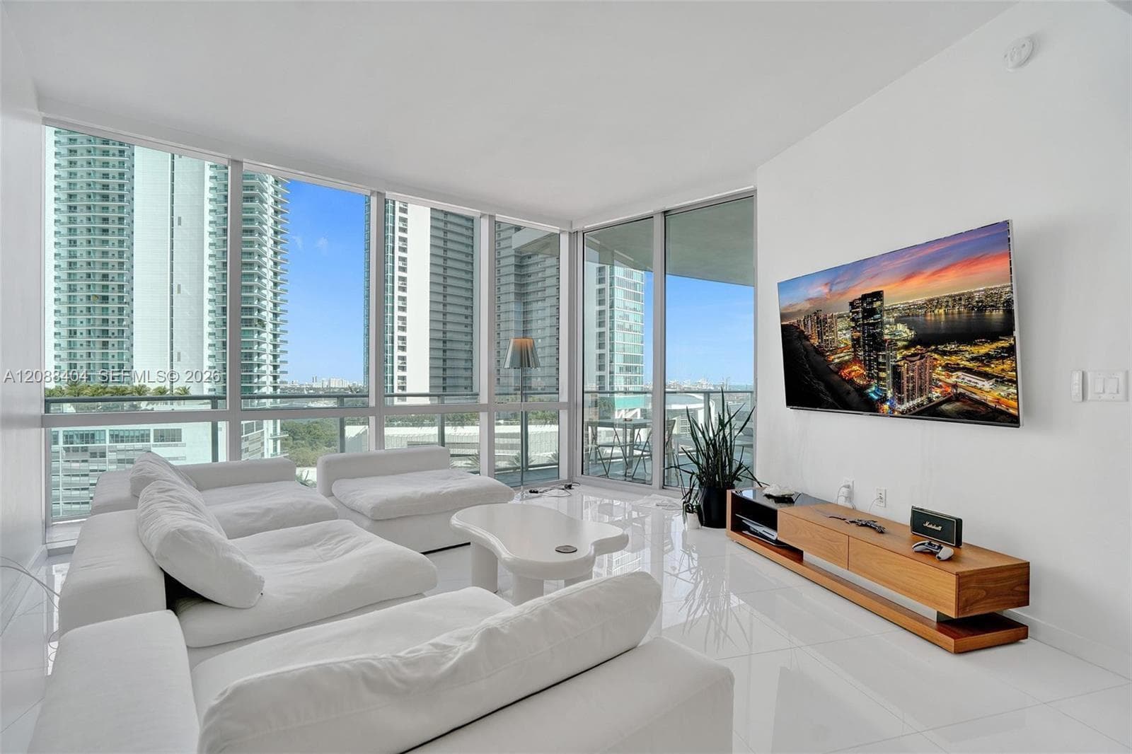 Paramount Miami Worldcenter · #1403 in Miami - Photo 28
