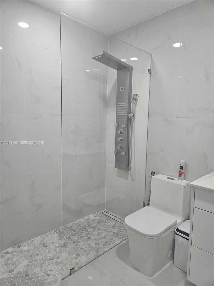 19115 Bel Aire Dr photo 27