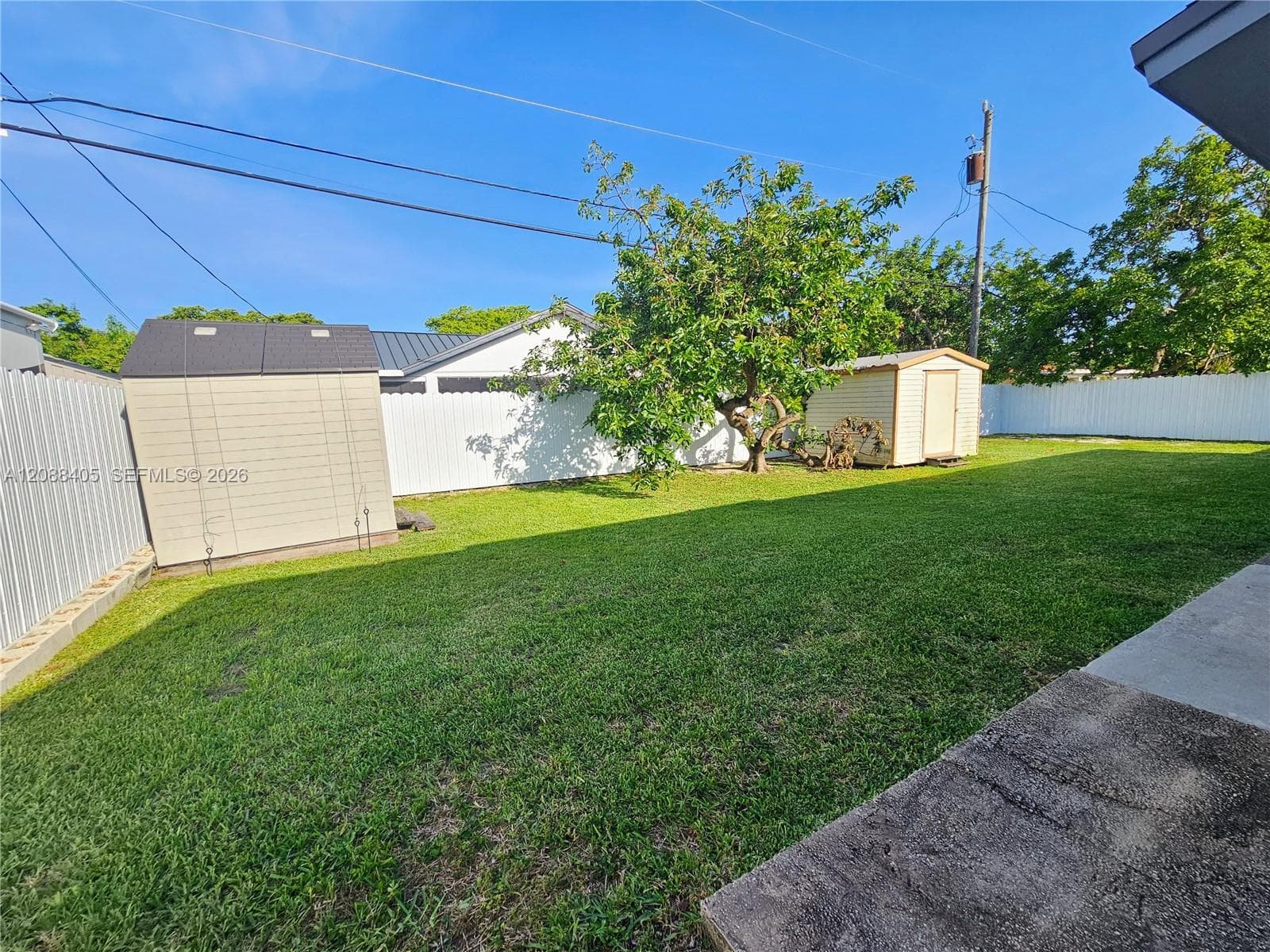 19115 Bel Aire Dr photo 42