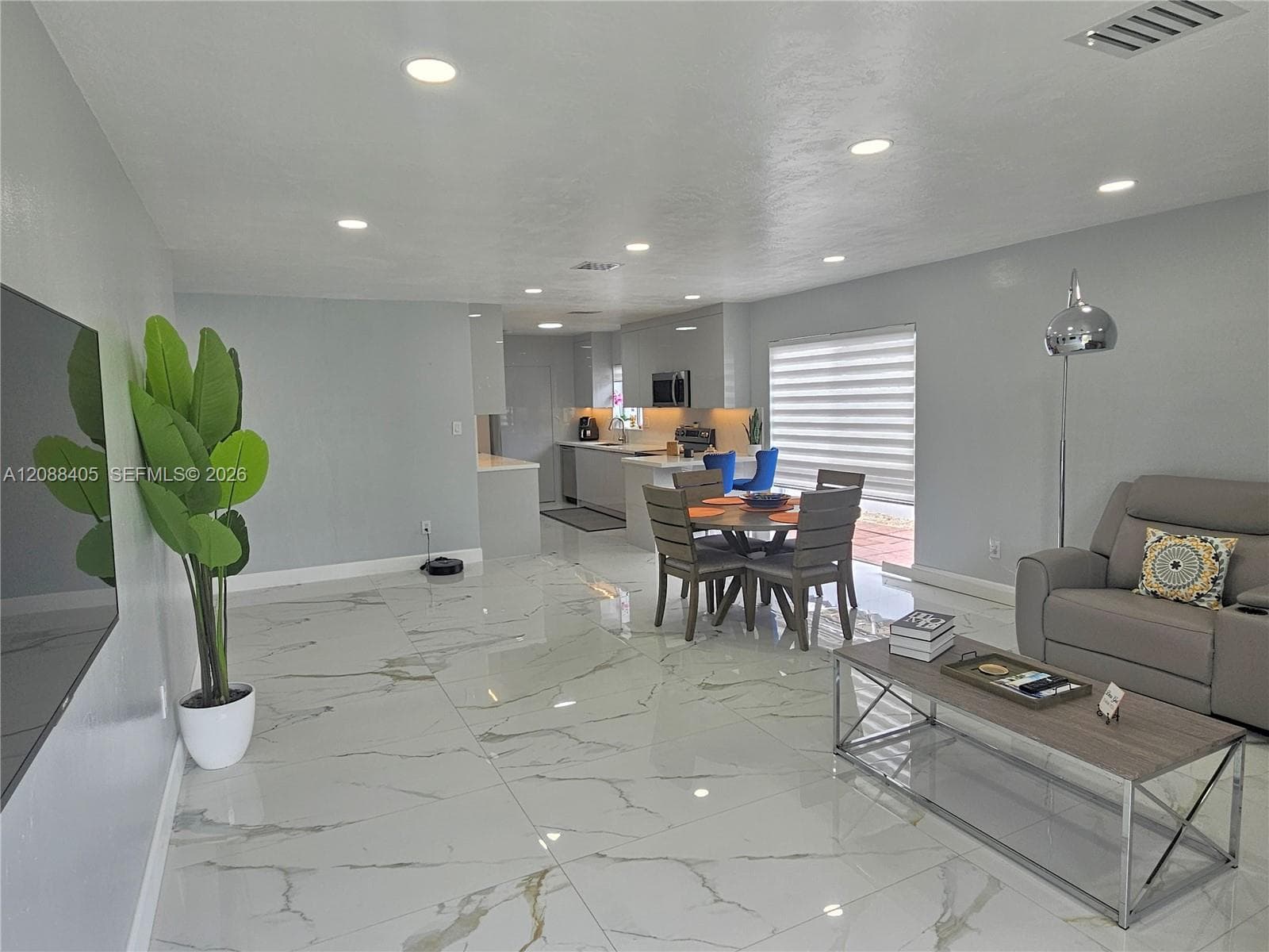19115 Bel Aire Dr photo 10