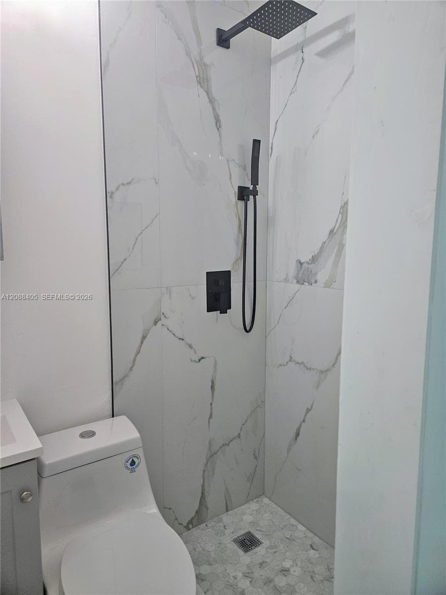 19115 Bel Aire Dr photo 39