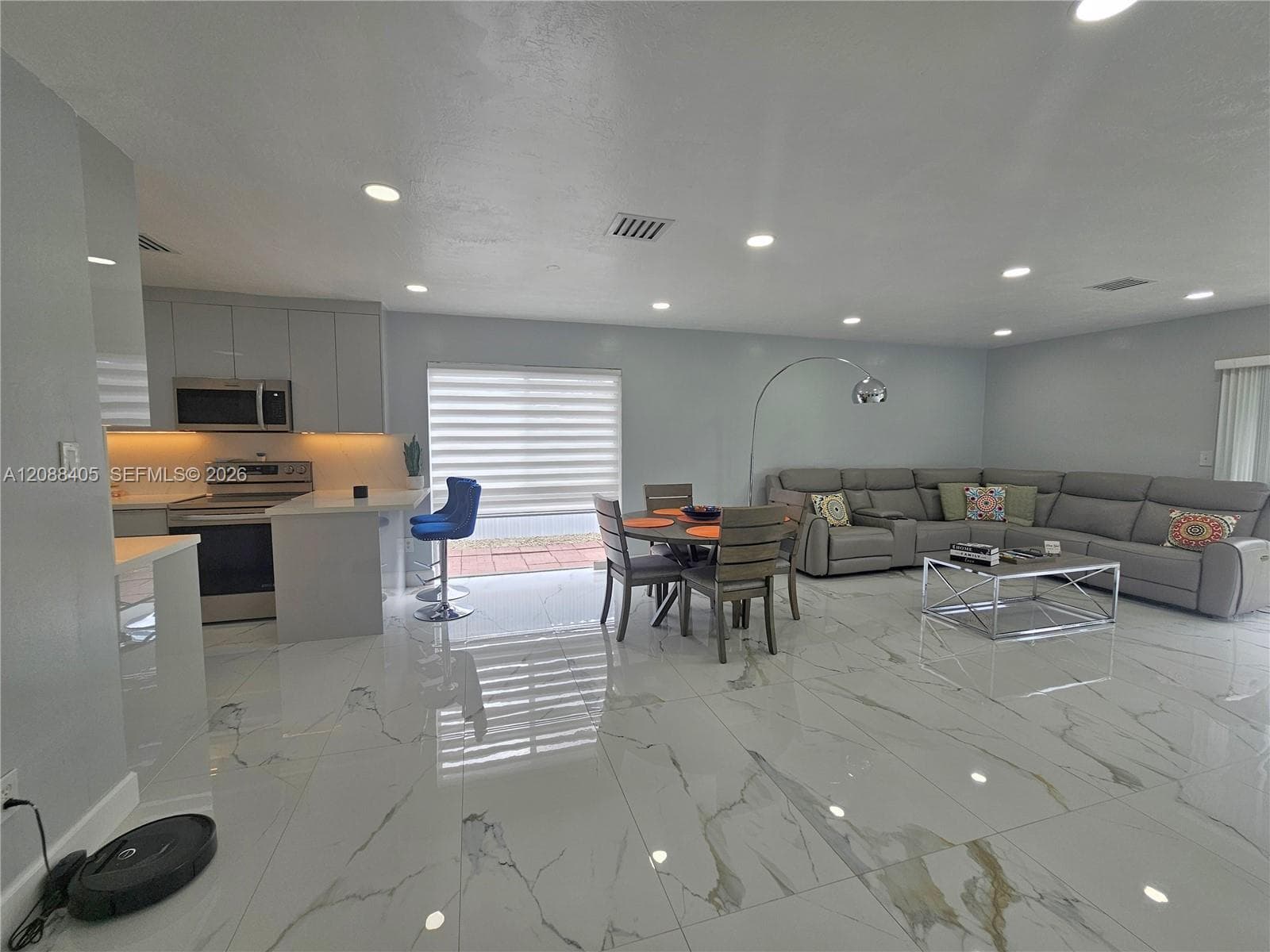 19115 Bel Aire Dr photo 8