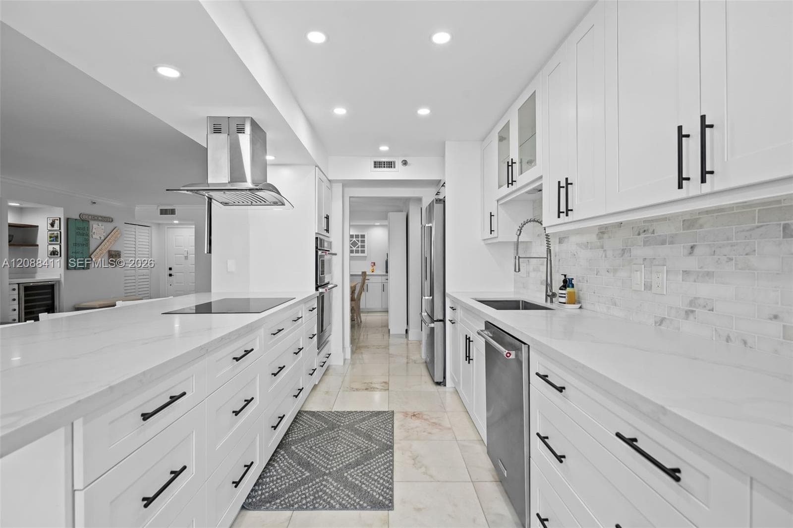 Summit Condo · #1008N in Hollywood - Photo 7