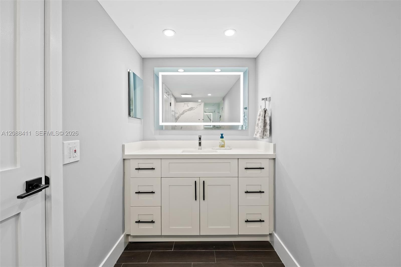 Summit Condo · #1008N in Hollywood - Photo 15