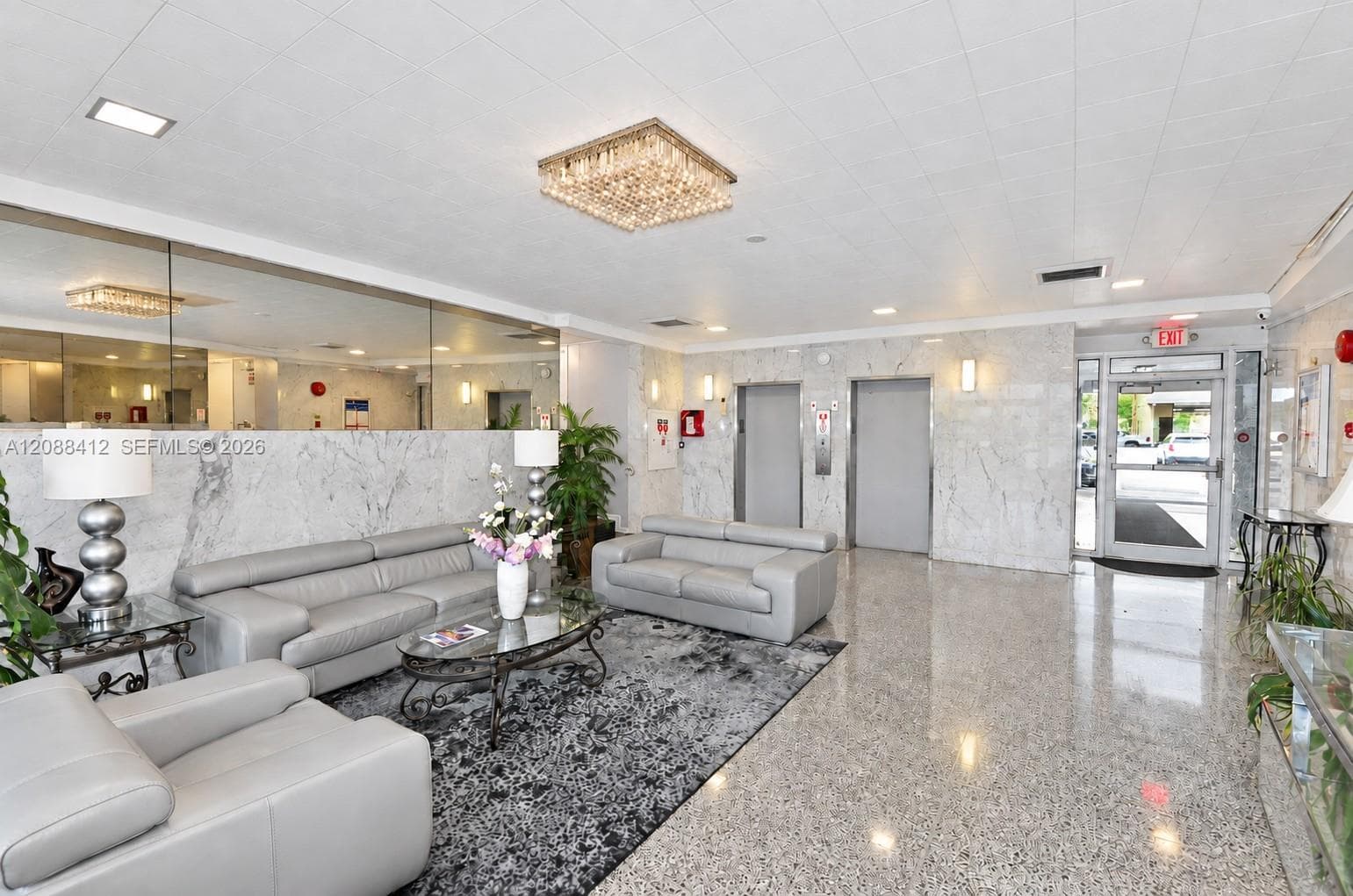 GOLDEN ISLE YACHT CLUB · #205 in Hallandale Beach - Photo 16