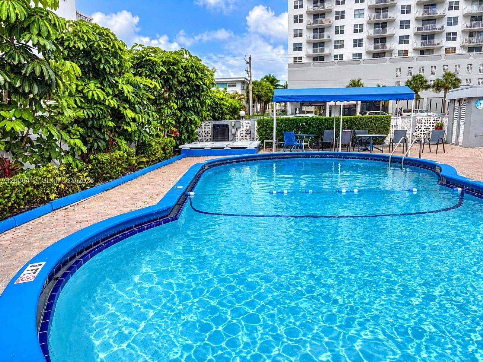 GOLDEN ISLE YACHT CLUB · #205 in Hallandale Beach - Photo 18