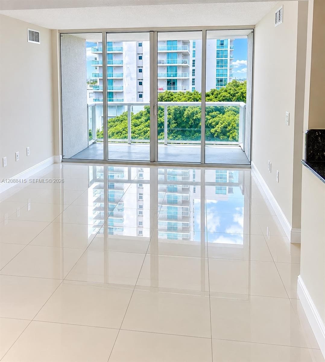 TERRAZAS RIVERPARK VILLAG · #1001 in Miami - Photo 3