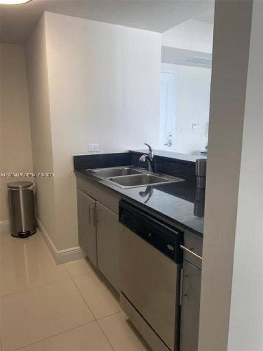 TERRAZAS RIVERPARK VILLAG · #1001 in Miami - Photo 8
