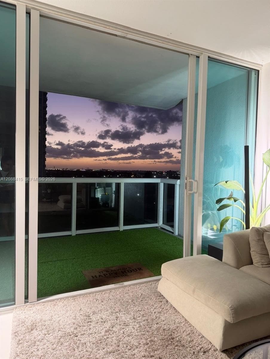 TERRAZAS RIVERPARK VILLAG · #1001 in Miami - Photo 4