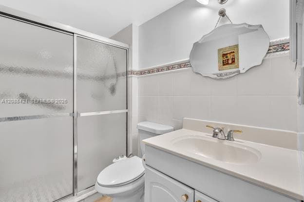 GUEST FULL BATH