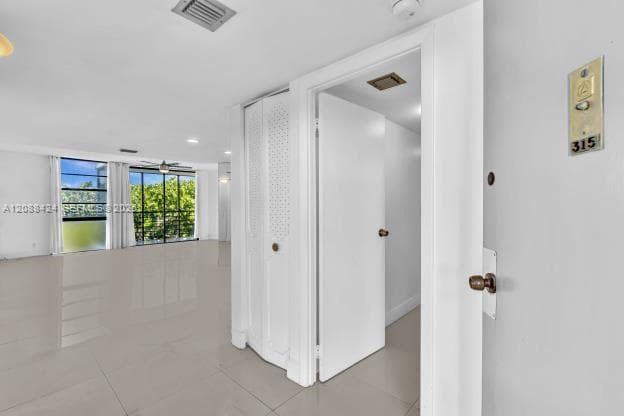ENTRY FOYER